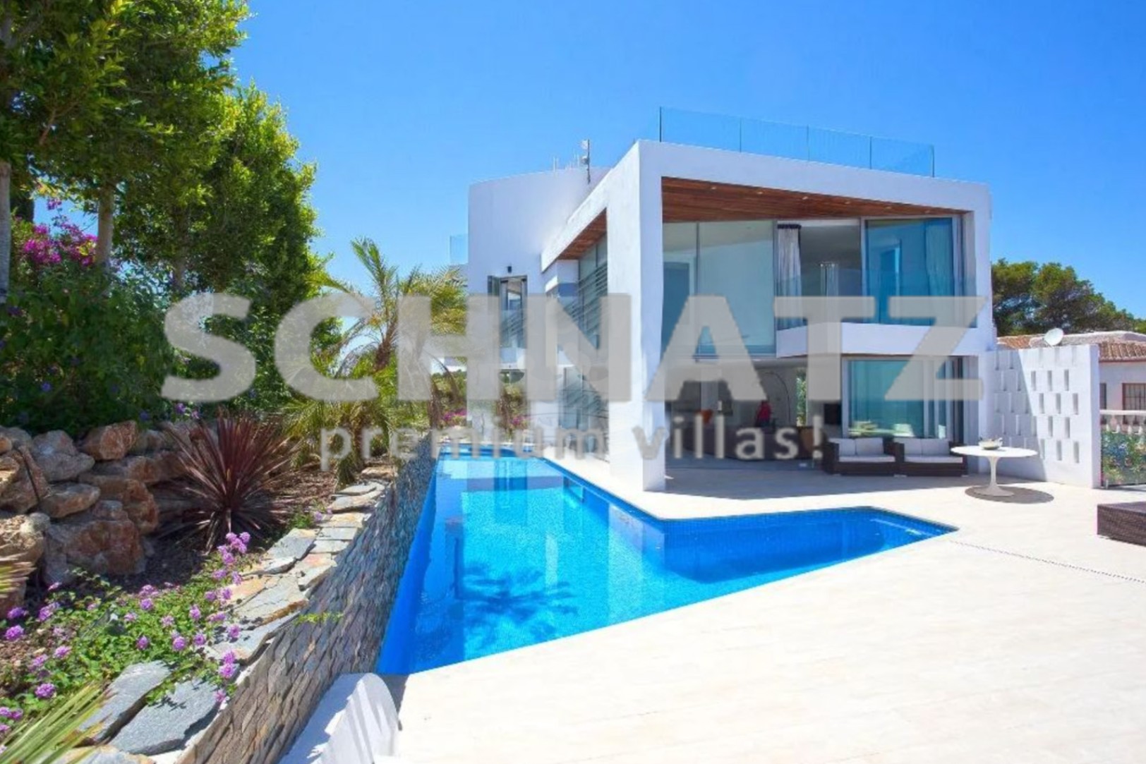 Lujosa villa en primera línea con impresionantes vistas al mar, en venta en Jávea