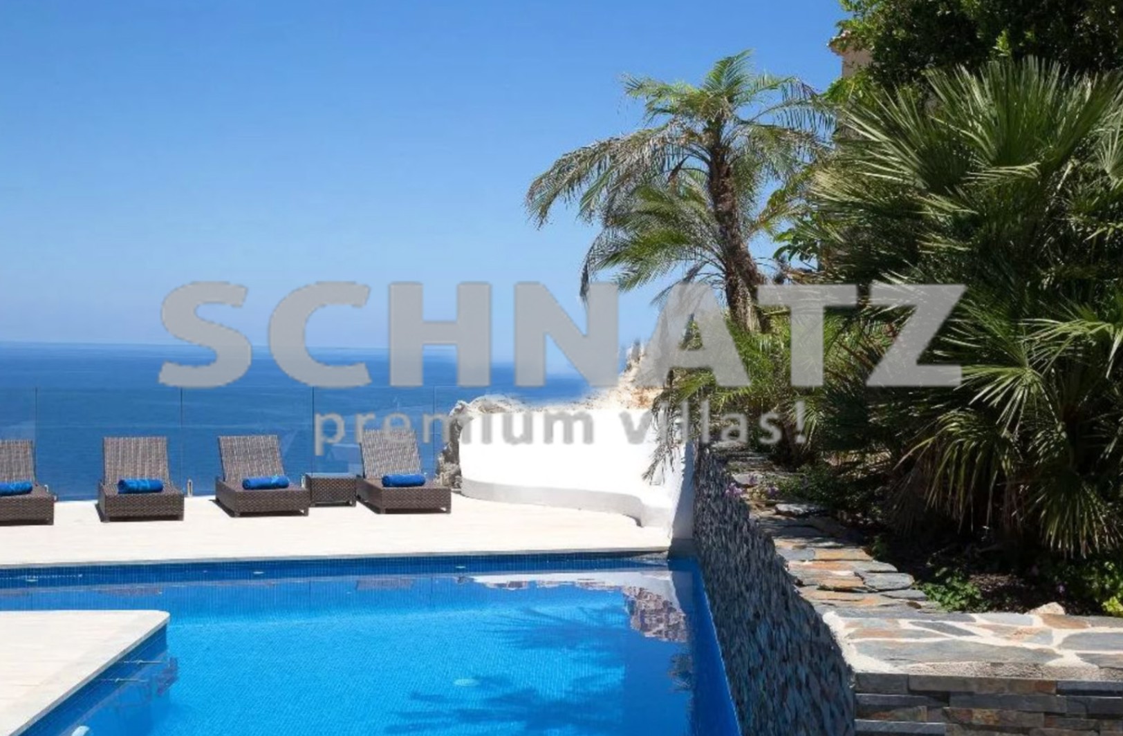 Lujosa villa en primera línea con impresionantes vistas al mar, en venta en Jávea