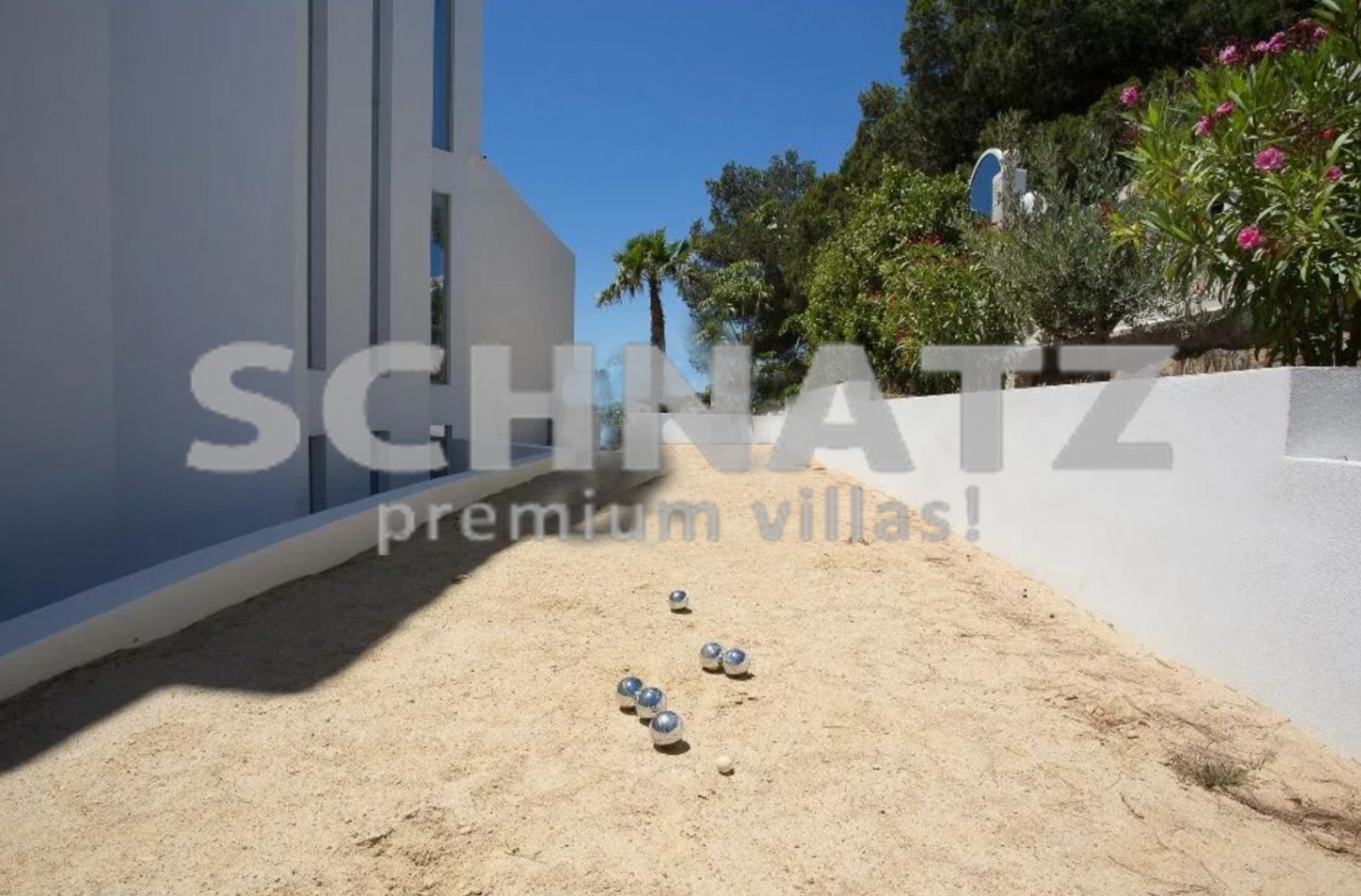 Lujosa villa en primera línea con impresionantes vistas al mar, en venta en Jávea