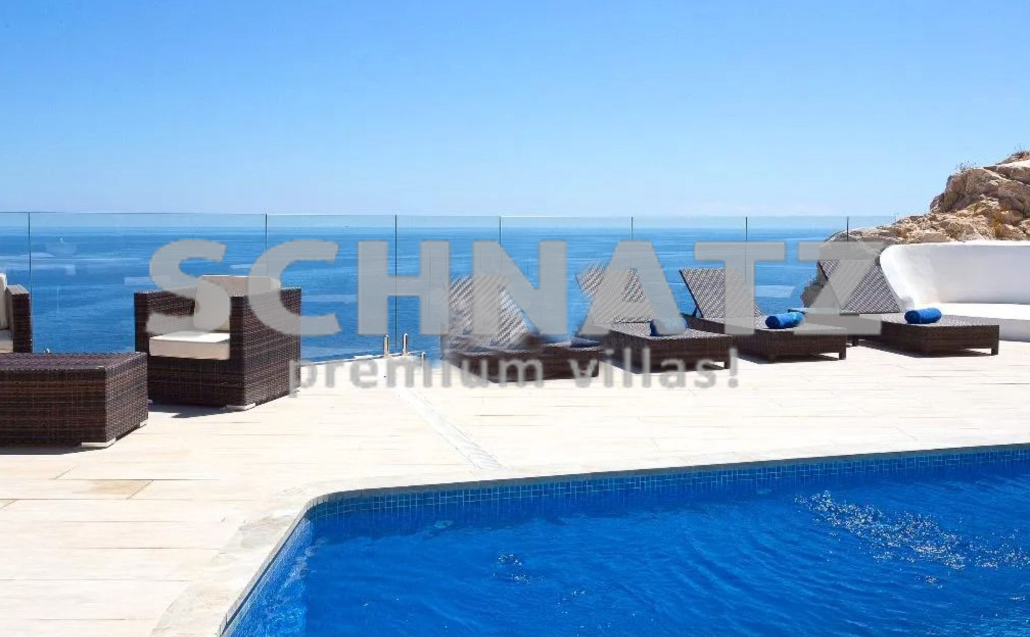 Lujosa villa en primera línea con impresionantes vistas al mar, en venta en Jávea