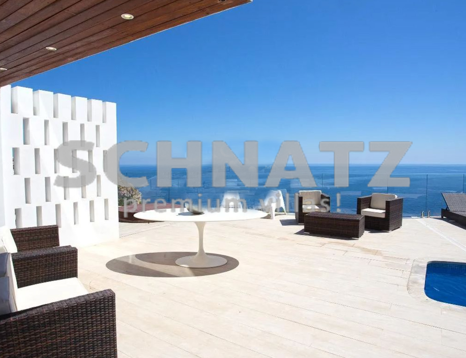 Lujosa villa en primera línea con impresionantes vistas al mar, en venta en Jávea