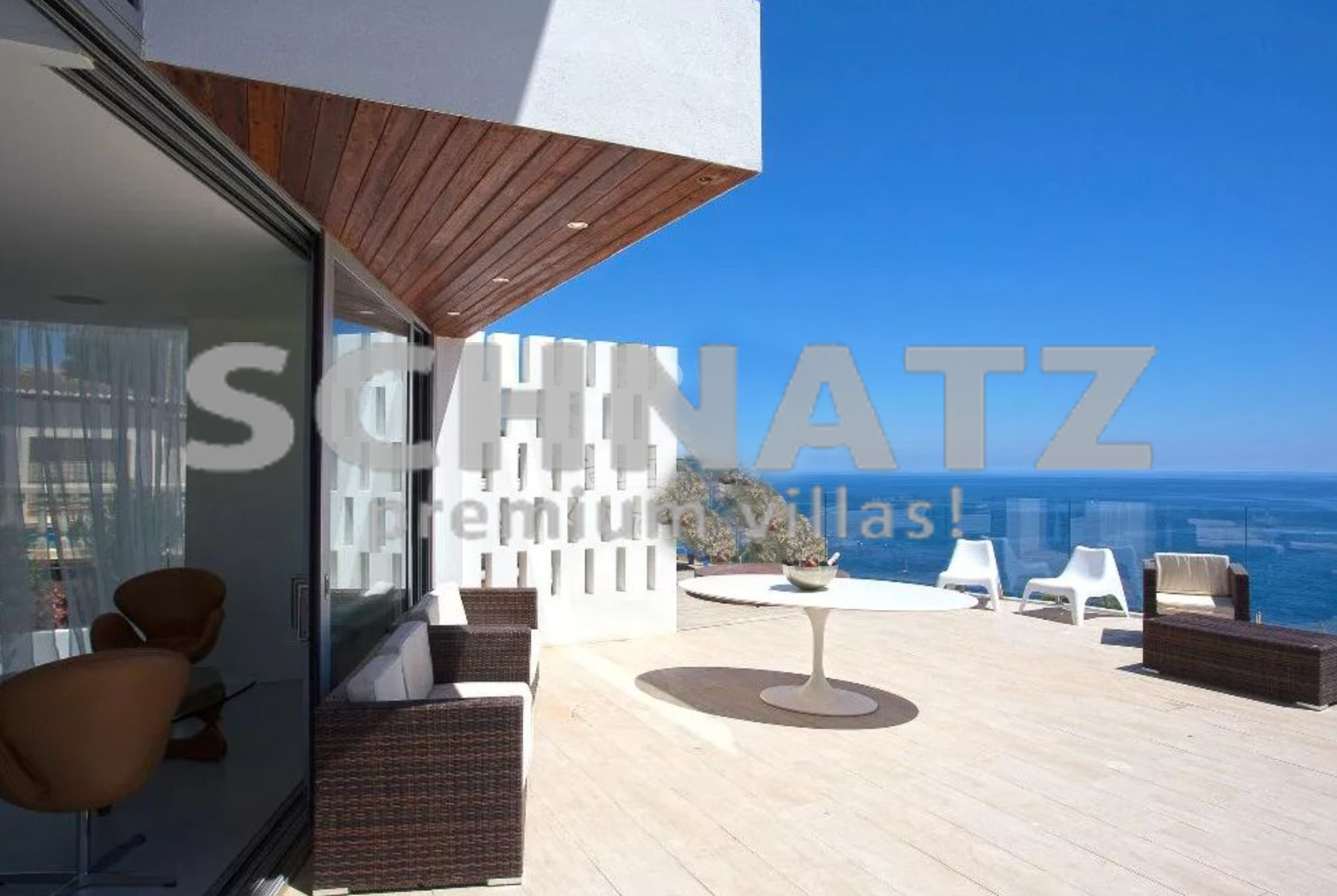 Lujosa villa en primera línea con impresionantes vistas al mar, en venta en Jávea