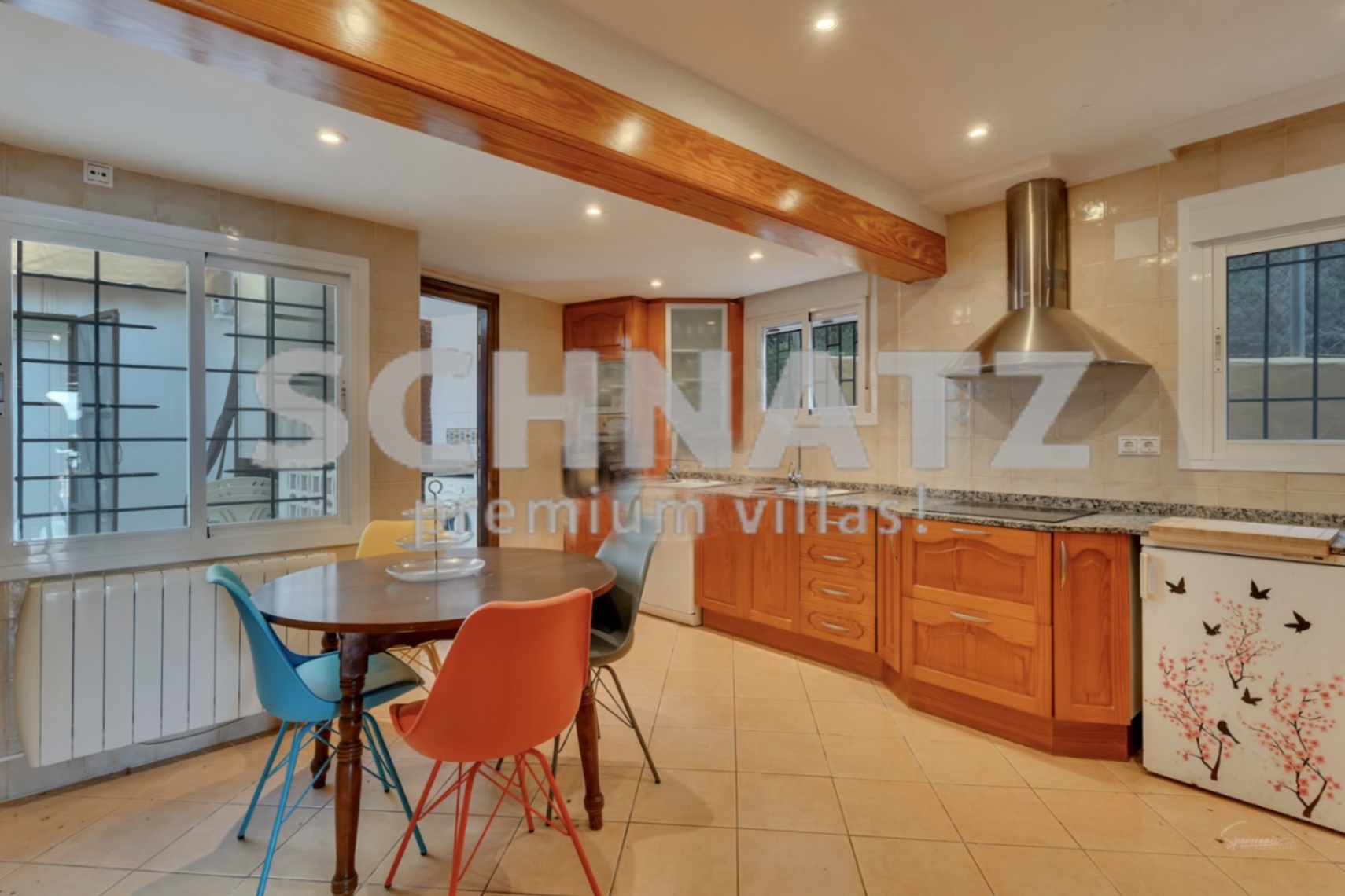 Villa en primera línea con vistas al mar en venta en el puerto de Jávea