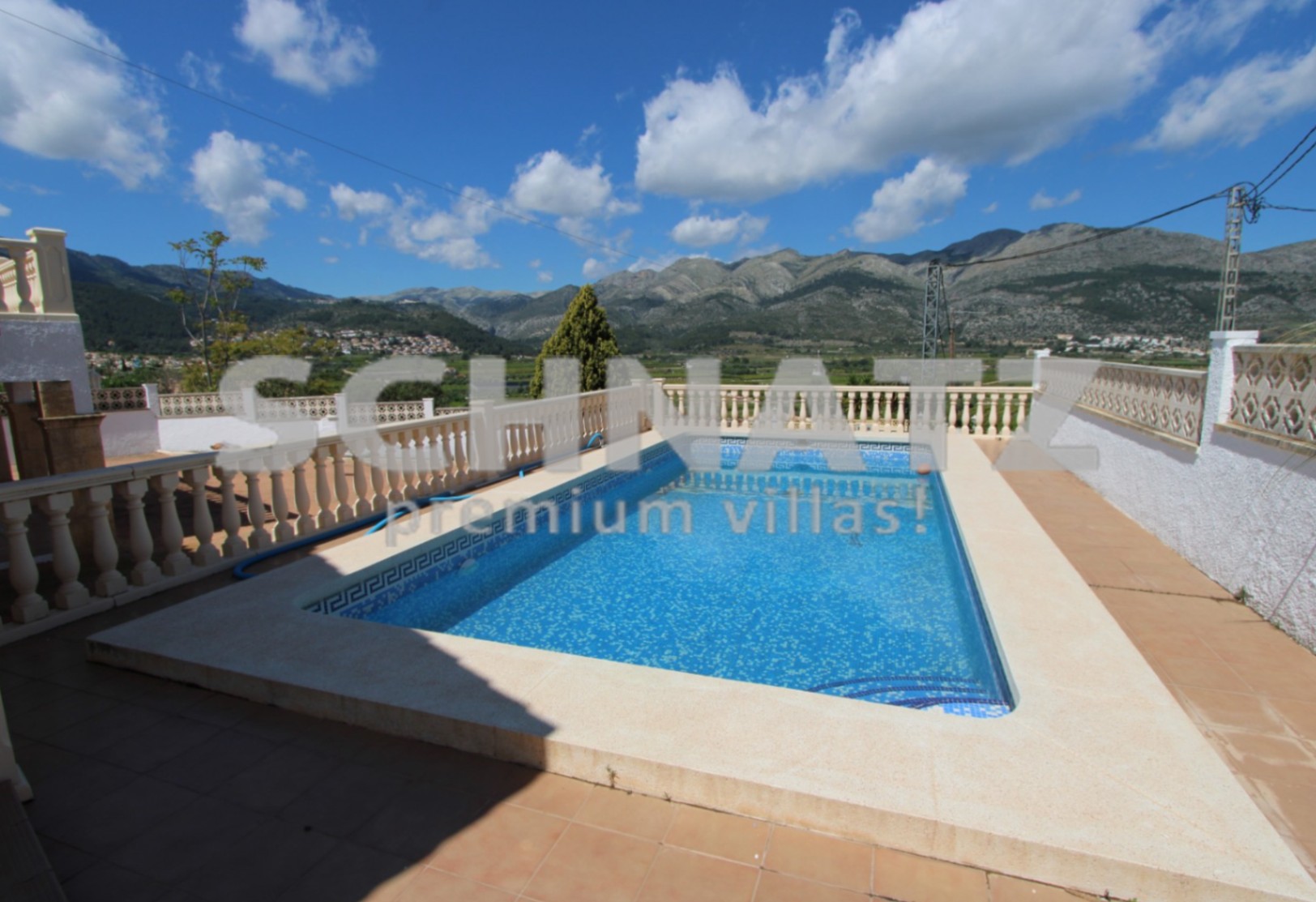 Villa en venta en Orba