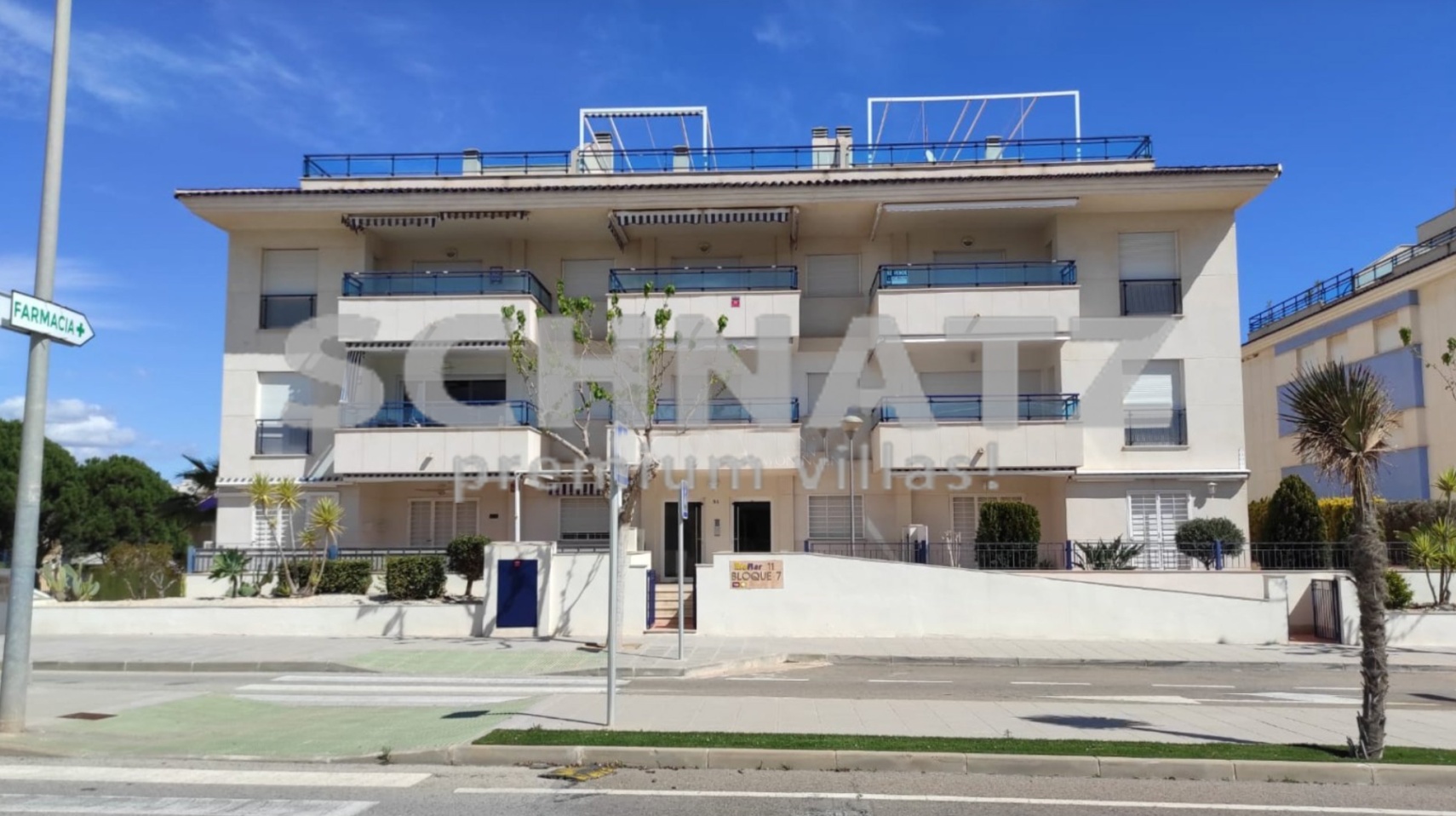 Ático con vistas al mar en venta en Mil Palmeras
