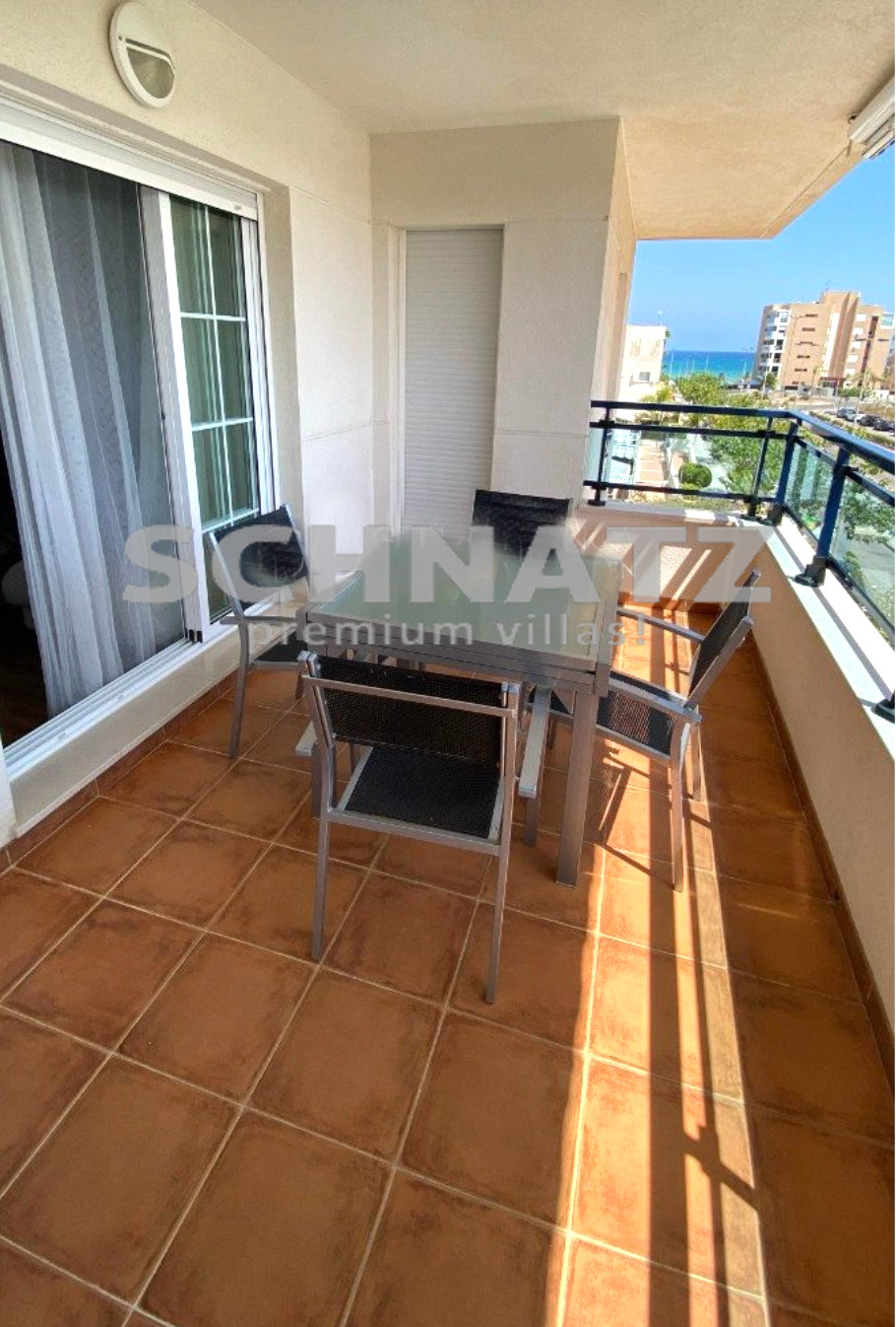 Ático con vistas al mar en venta en Mil Palmeras