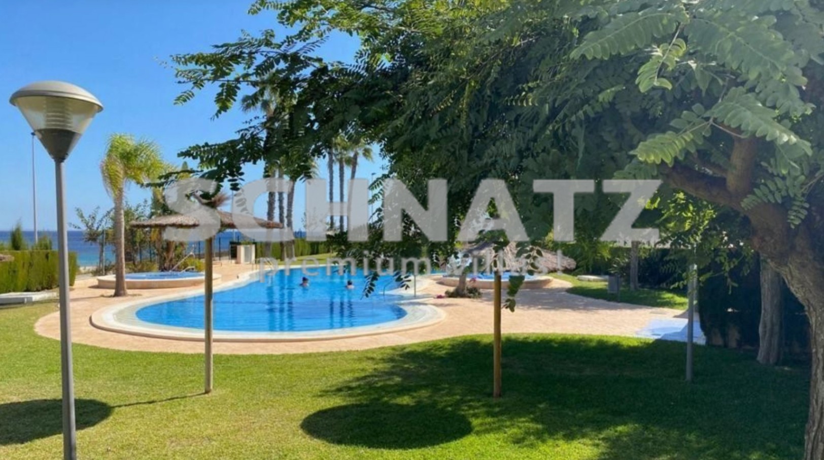 Ático con vistas al mar en venta en Mil Palmeras