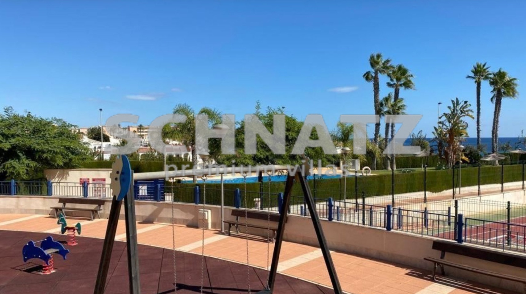 Ático con vistas al mar en venta en Mil Palmeras