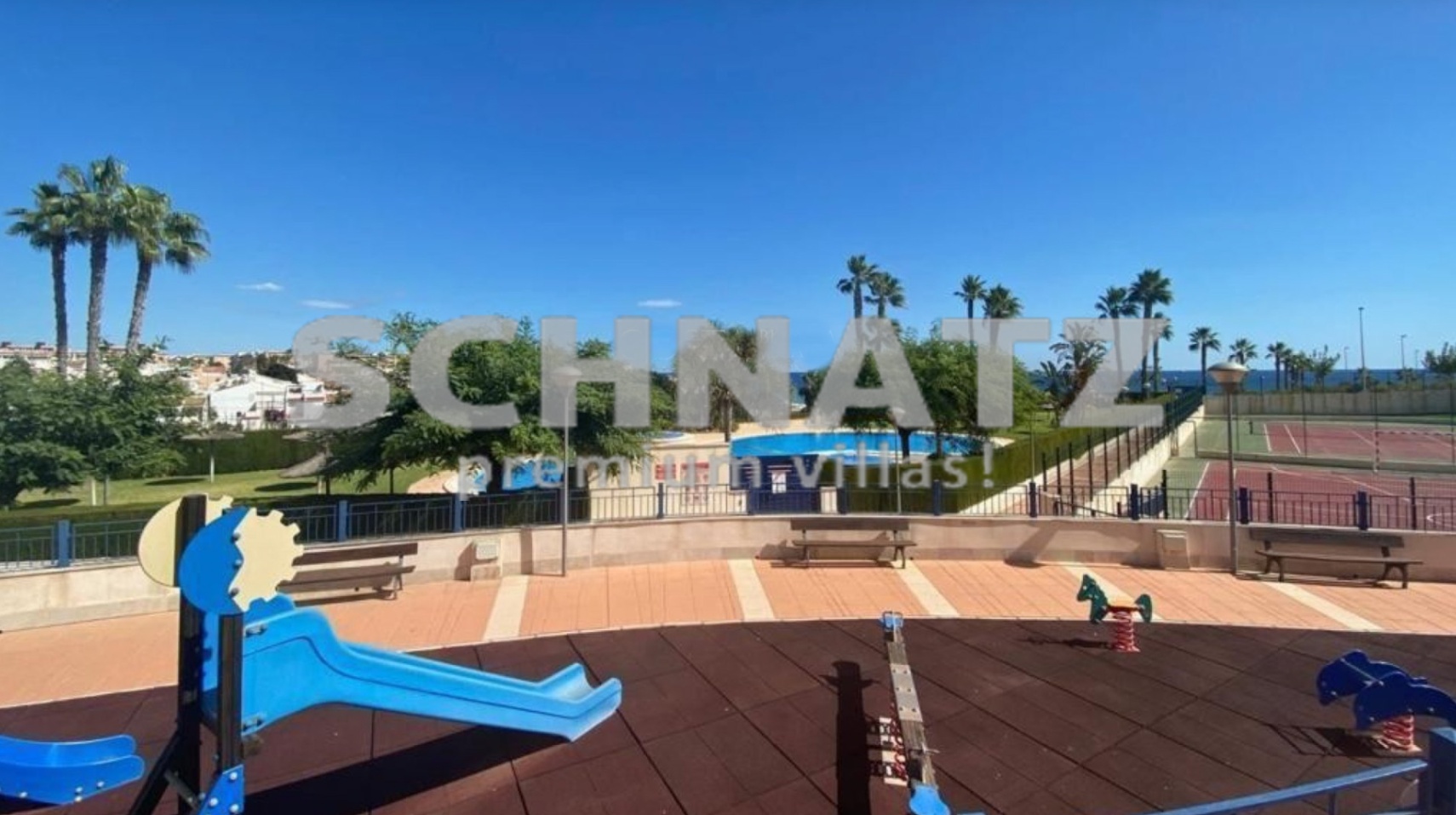 Ático con vistas al mar en venta en Mil Palmeras