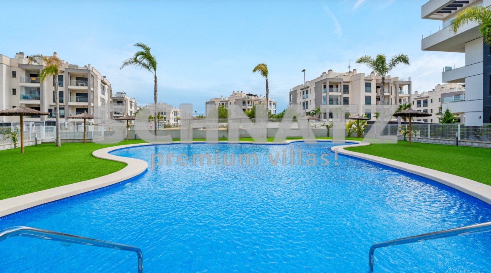 Precioso ático con vistas al mar en venta en Villamartín, Orihuela Costa