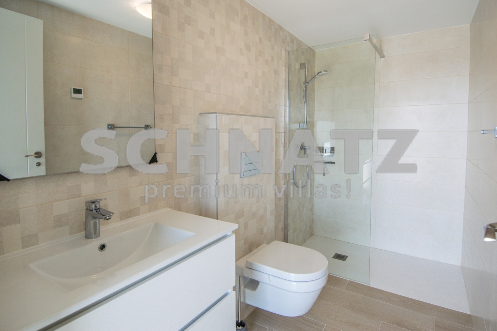 Amplio apartamento dúplex con vistas al mar en venta en Finestrat