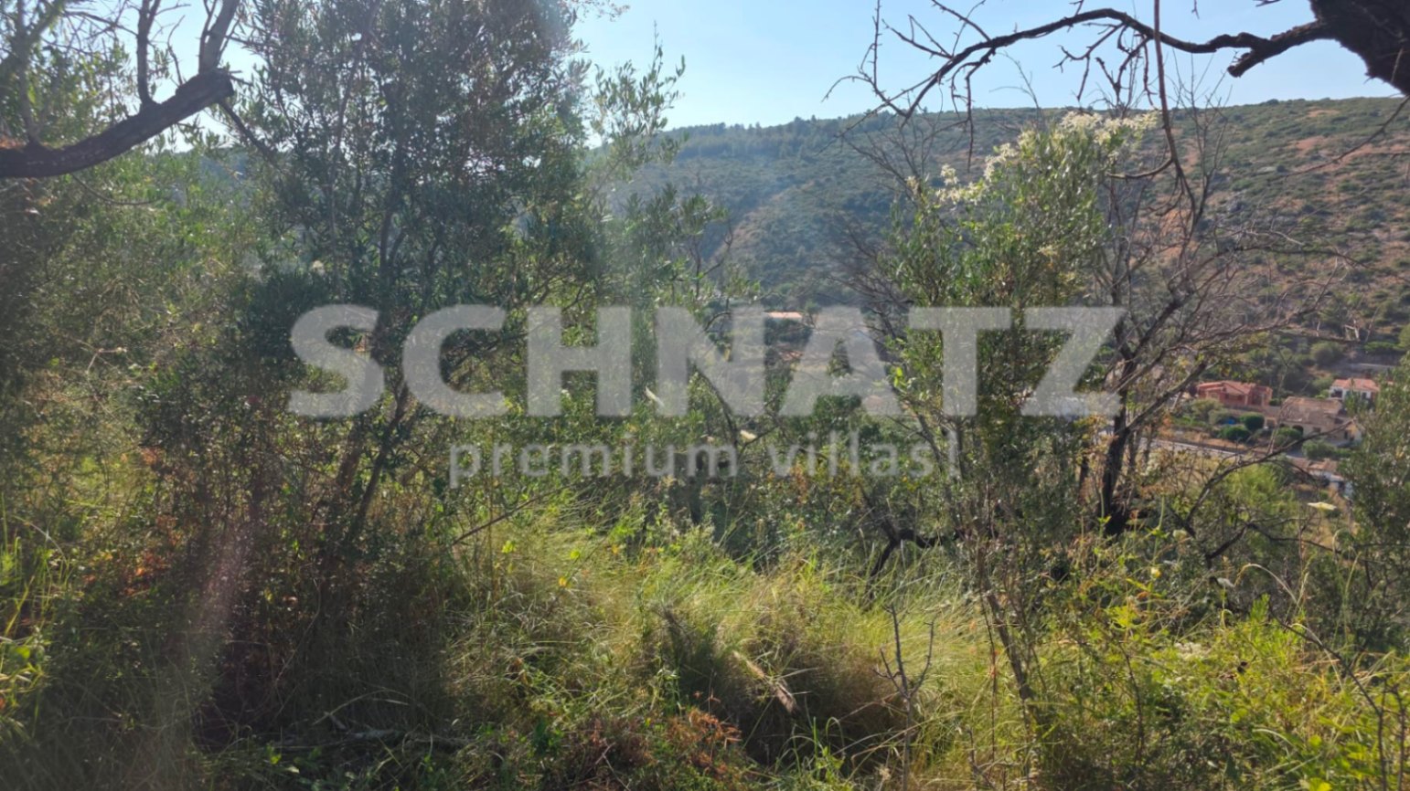 Parcela con vistas al mar en venta en Llosa de Camacho