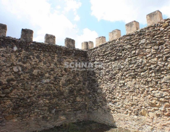 Mansión con capilla privada parcela de 50 hectáreas