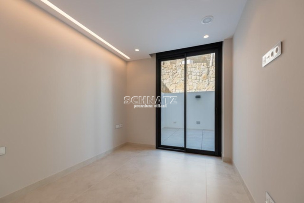 Moderna planta baja en Benidorm