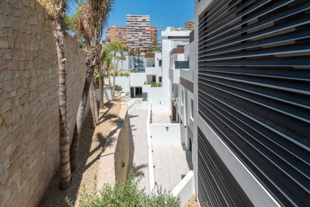 Moderna planta baja en Benidorm