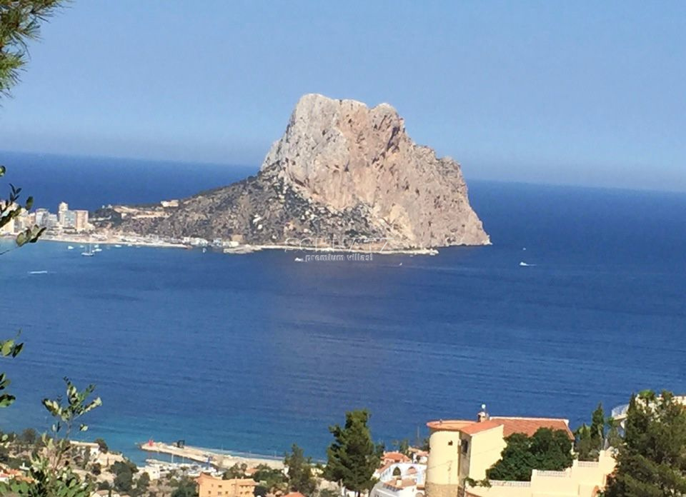 Nieuwbouw met zeezicht in Calpe